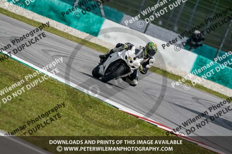 Sepang;event digital images;motorbikes;no limits;peter wileman photography;trackday;trackday digital images